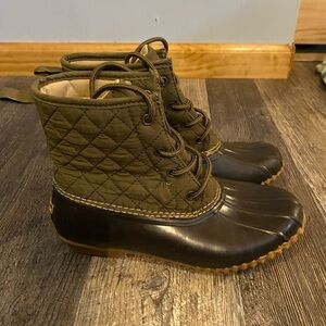 JBU olive green waterproof boots